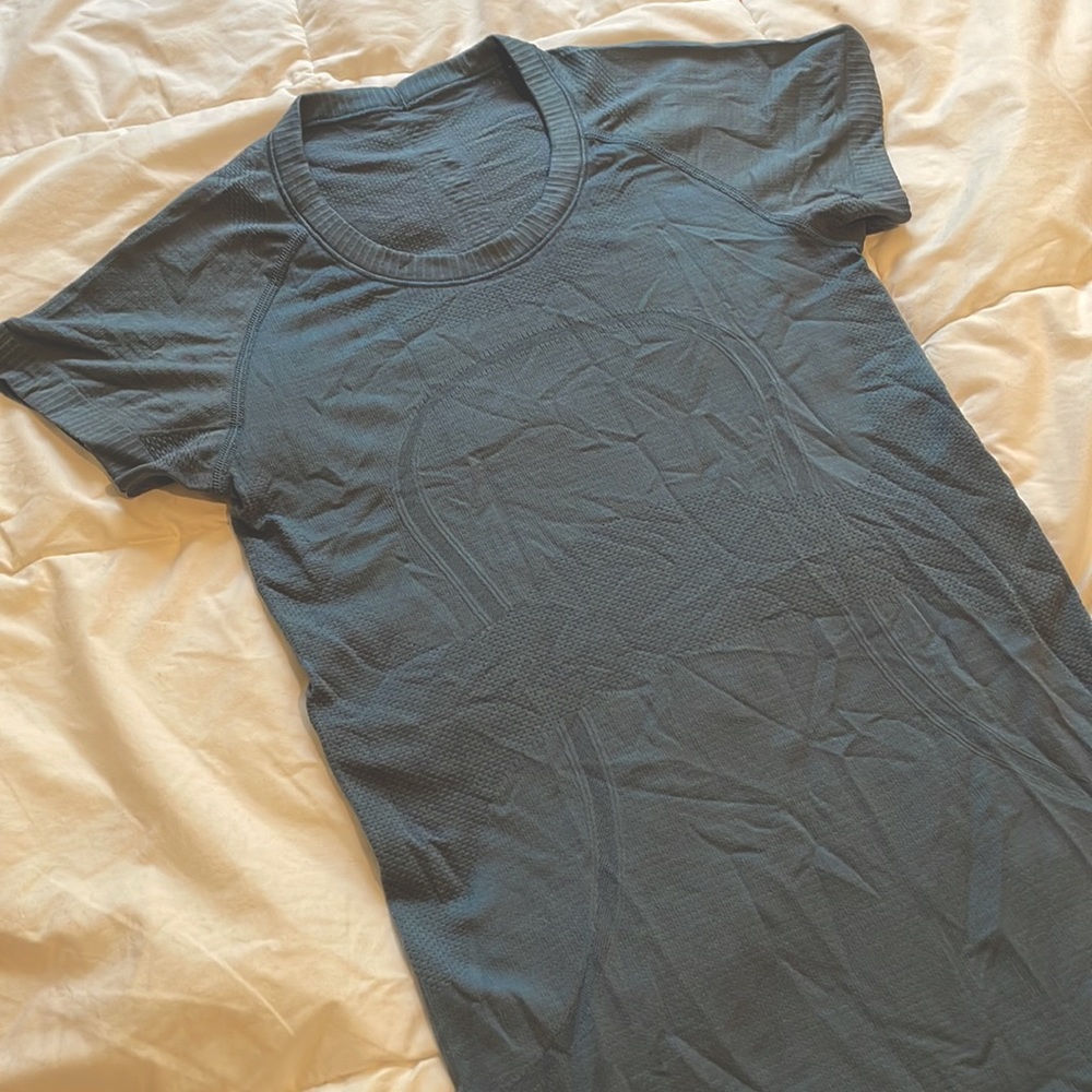 Lululemon swift run tee